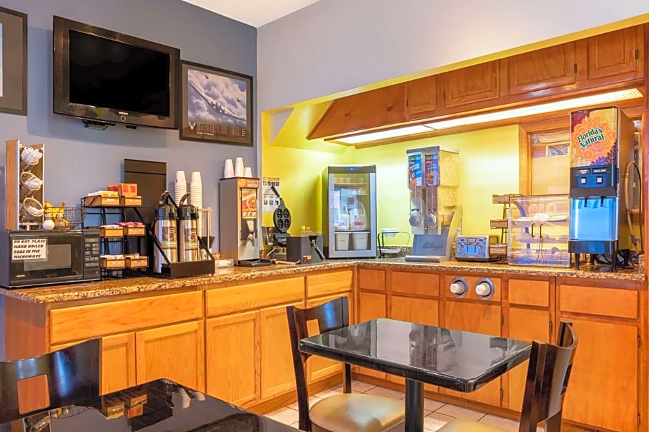 Days Inn by Wyndham Alamogordo White Sands