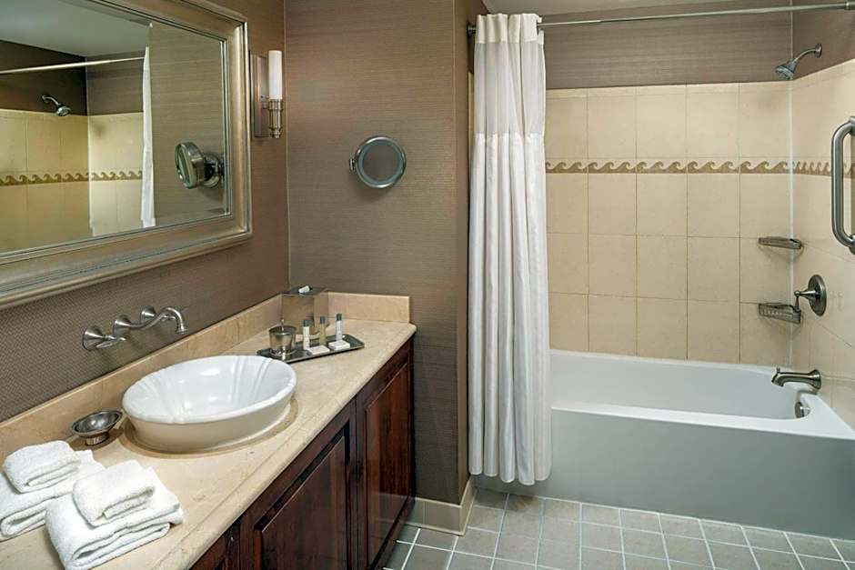 The Inn at Henderson's Wharf, an Ascend Collection Hotel