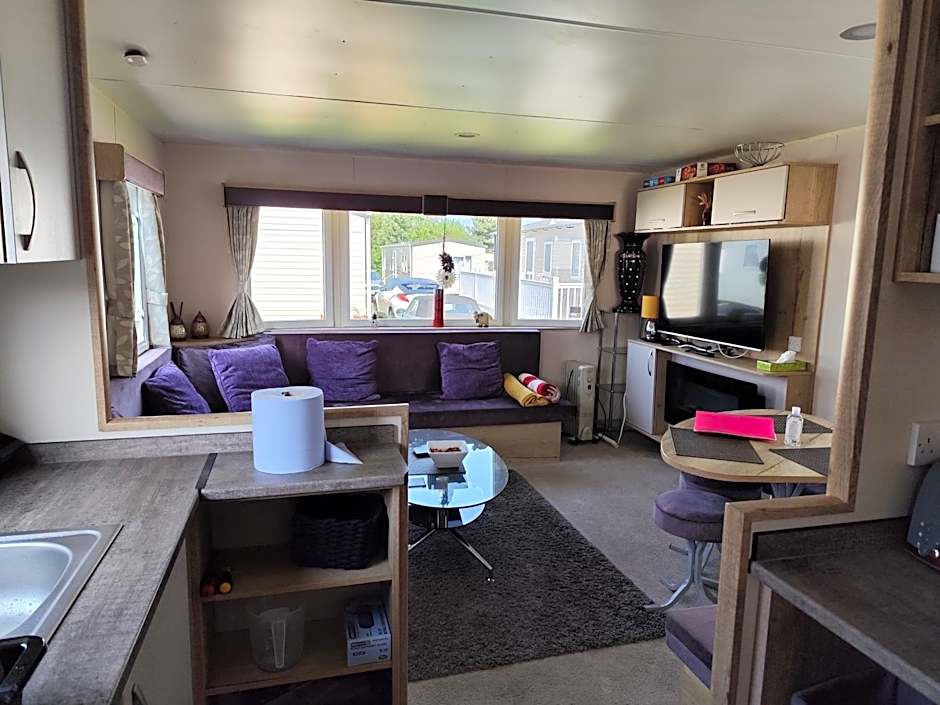 STATIC CARAVAN HOTEL in EDINBURGH