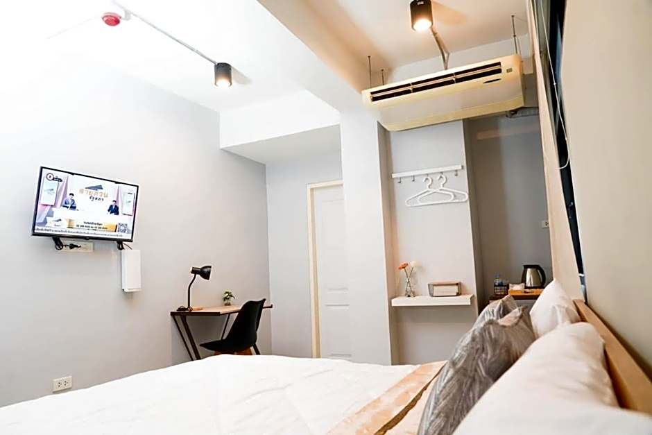 BnB98 Silom Hotel