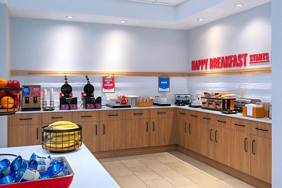 Hampton Inn & Suites by Hilton Langley-Surrey