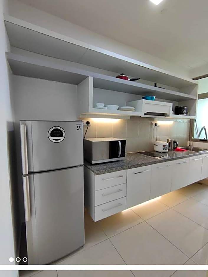 Shaftsbury Residence Cyberjaya with free parking & Netflix