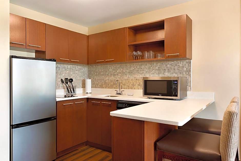 Four Points by Sheraton Fargo Medical Center