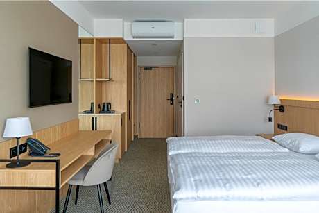 Standard Triple Room - No pets