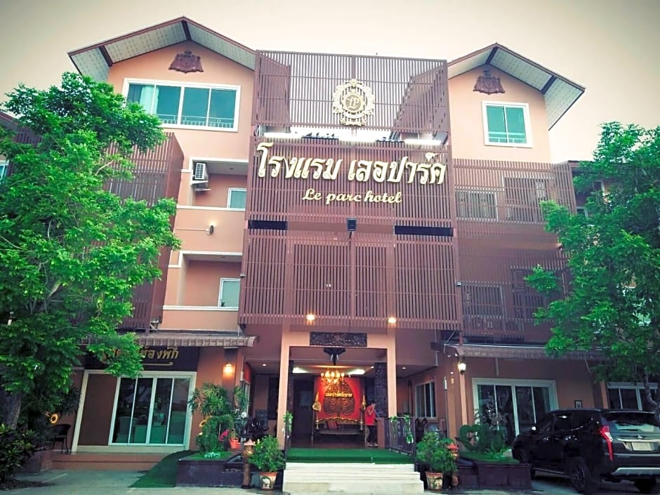 Le Parc Wangnang Hotel