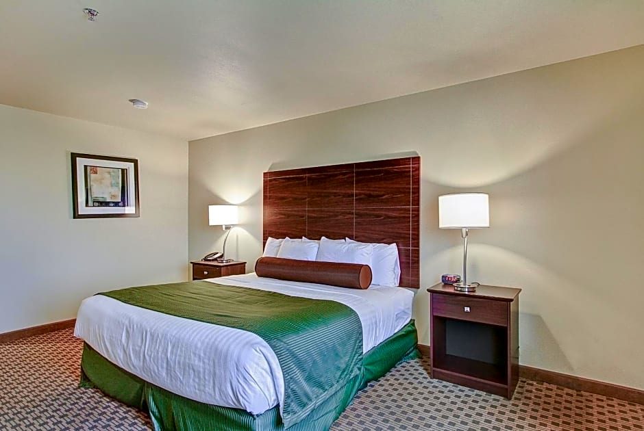 Cobblestone Hotel & Suites Pulaski/Green Bay