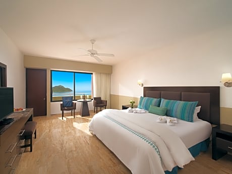Habitación con vista a la Piscina