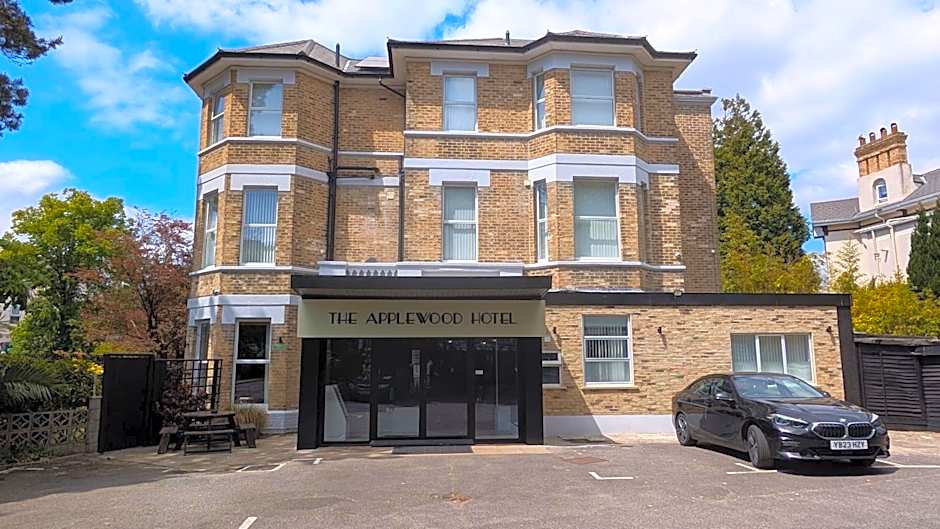 Applewood Hotel