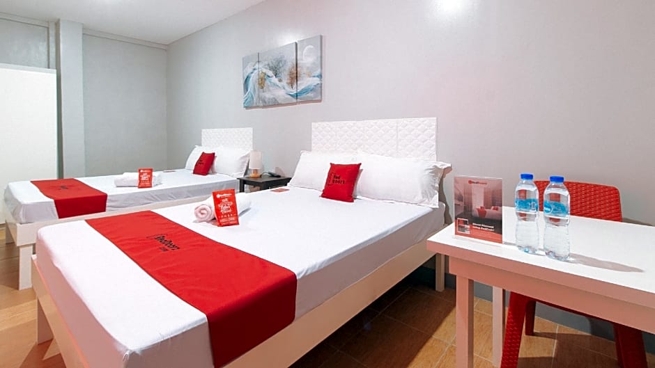 RedDoorz near Christ the King Medical Center