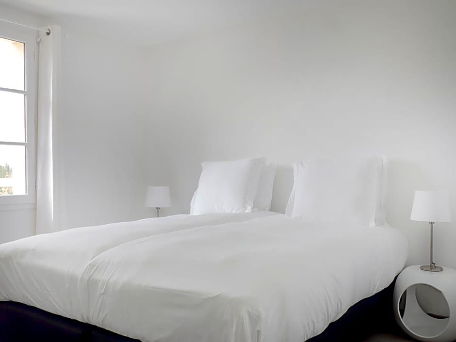 Château Les Merles et ses Villas