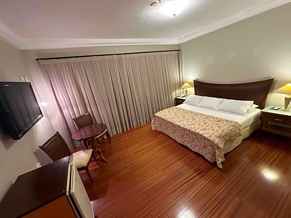 Ibis Styles Presidente Prudente, Portal of the West