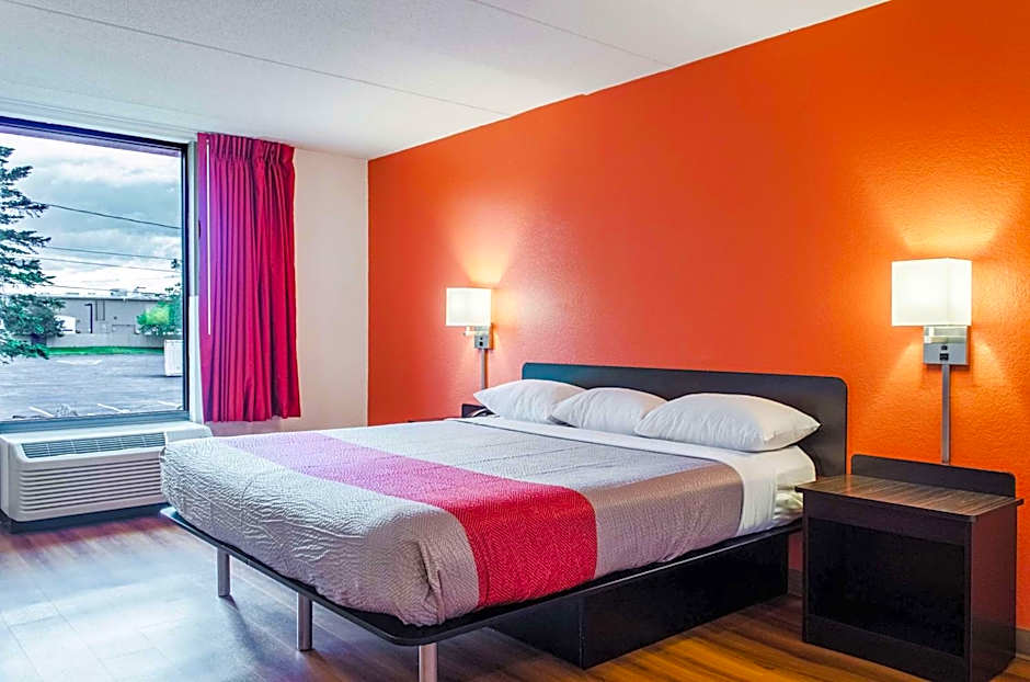 Motel 6-Brockton, MA