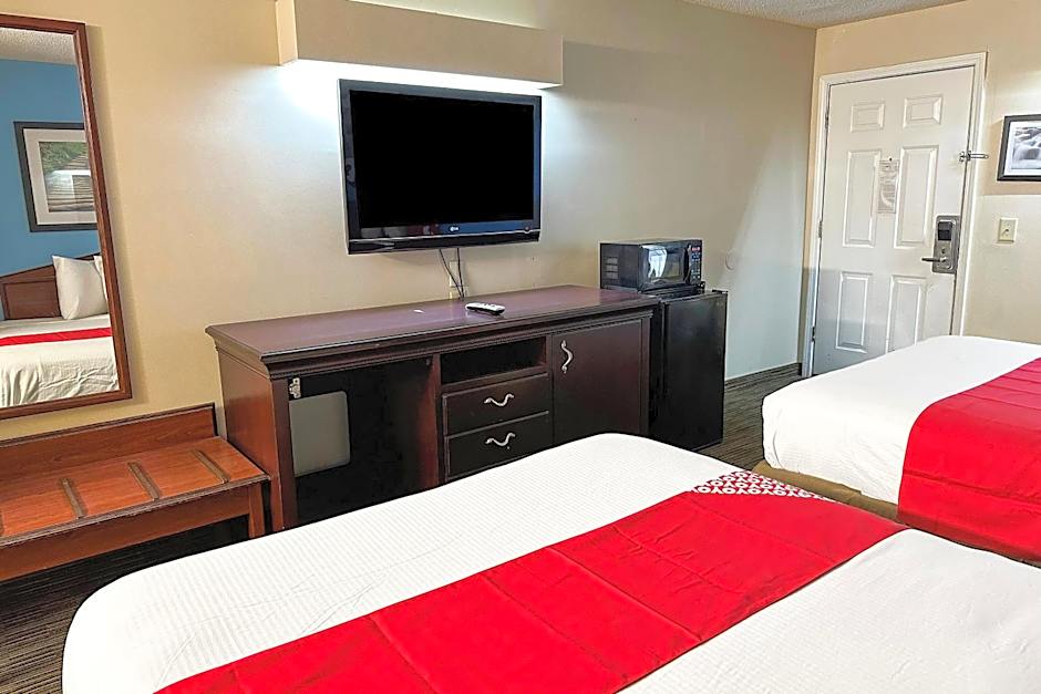 Bonita Lakes Inn
