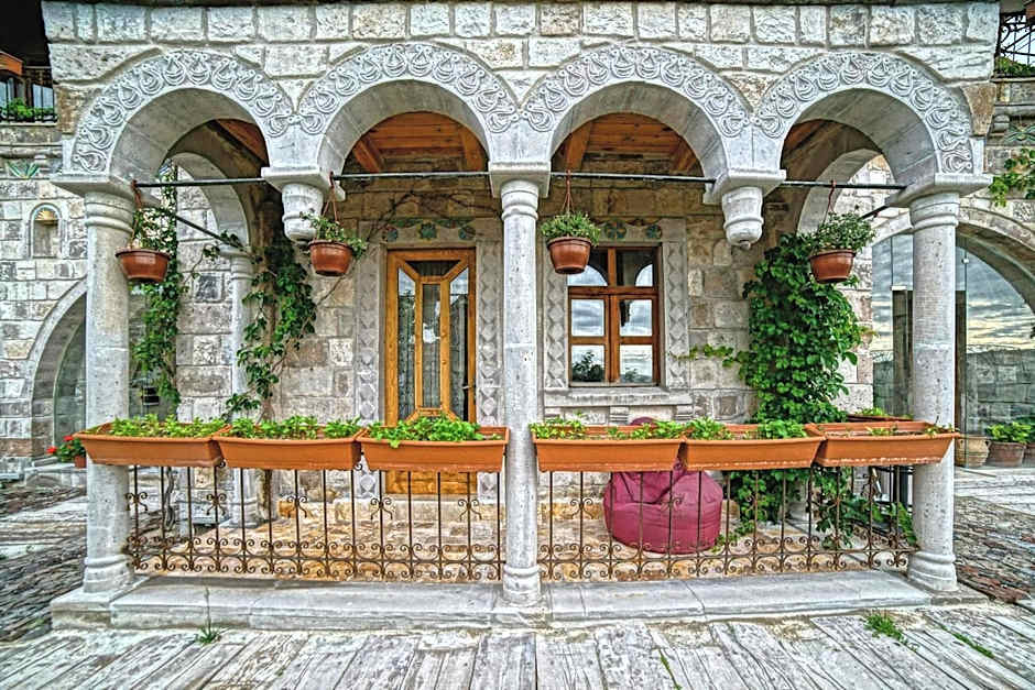Panoramic Cave Hotel