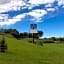 Cobblestone Inn & Suites - Denison | Oak Ridge