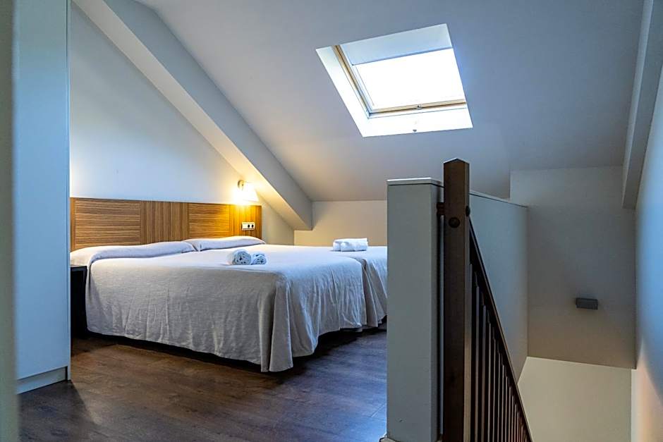 Hotel y Apartamentos SNO Isaba