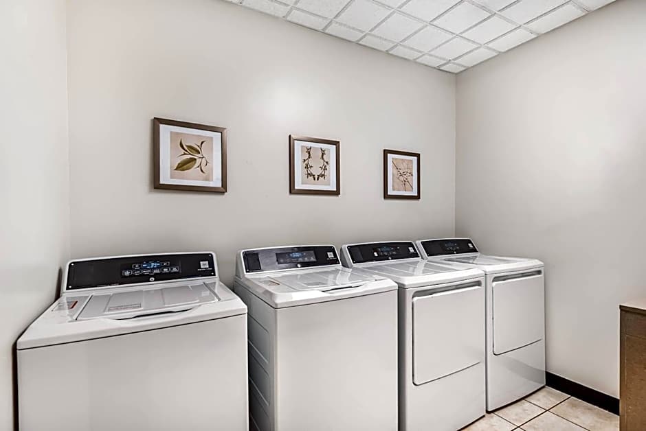 Country Inn & Suites by Radisson, Petersburg, VA