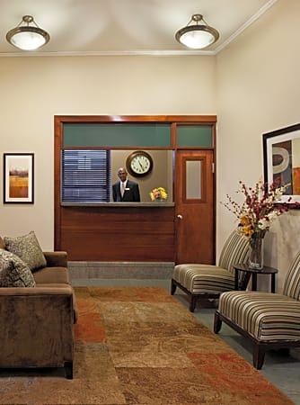 Americana Inn