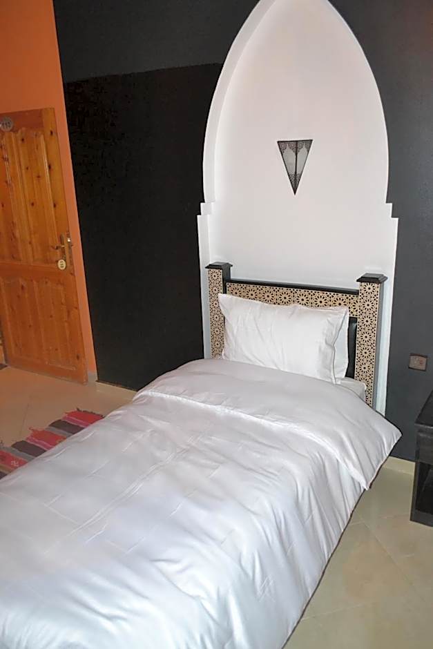 Inyan Dakhla Hotel