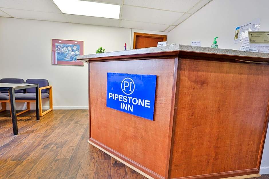 OYO Hotel Pipestone MN, Canterbury Park