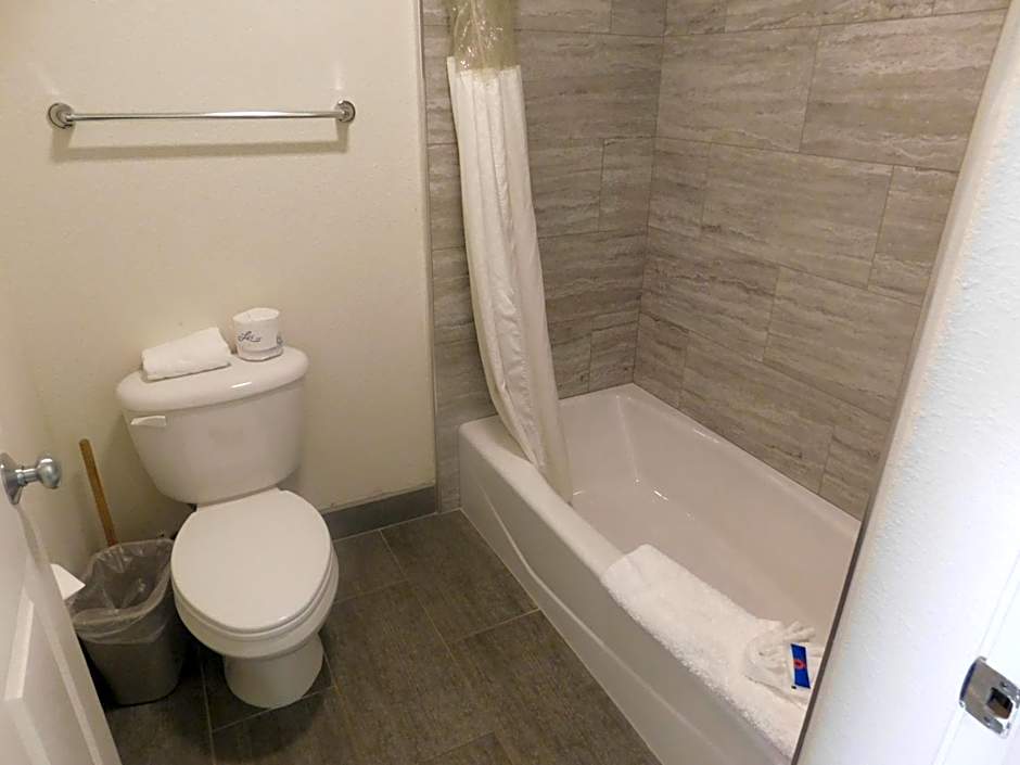 Fisherman's Cove Inn