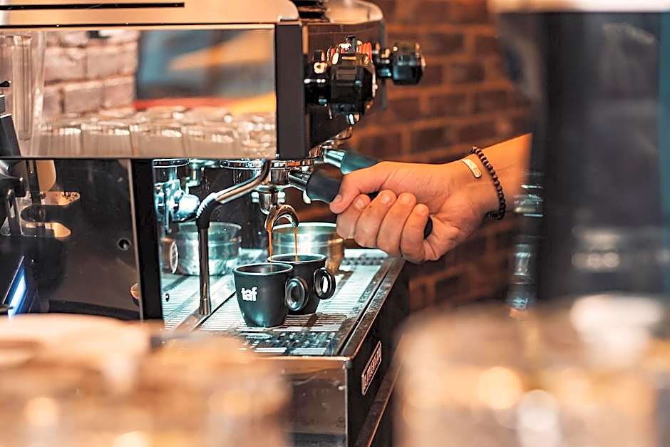 Project 3 Urban Chic Hotel