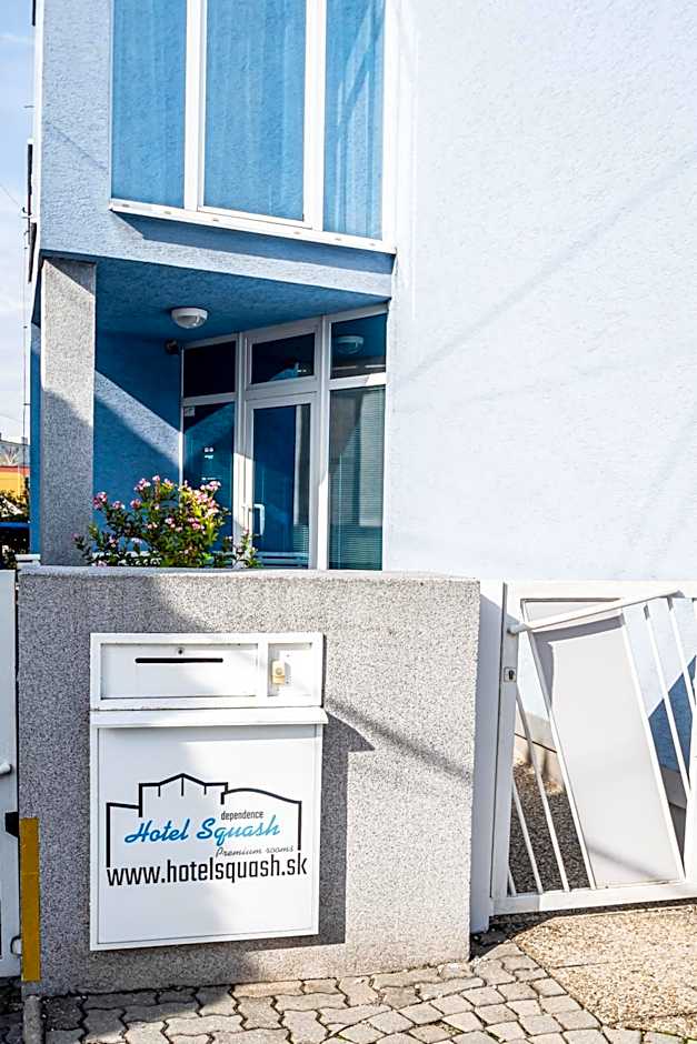 Hotel Squash Dependance