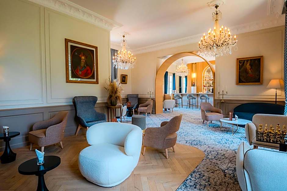 Grand Hôtel "Château de Sully" - Piscine & Spa -Teritoria