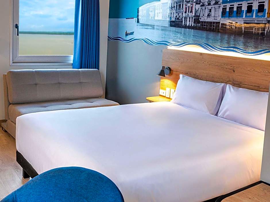 Ibis Styles El Malecon Guayaquil
