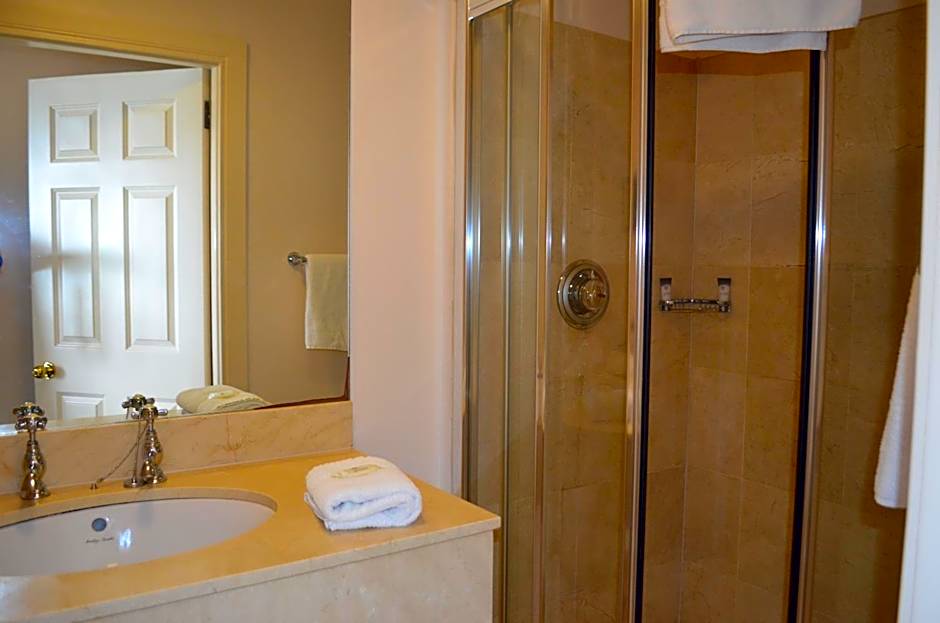 The Cliff House Hotel