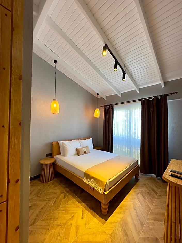 Trina Talles Hotel Alacati - Luxury Desing
