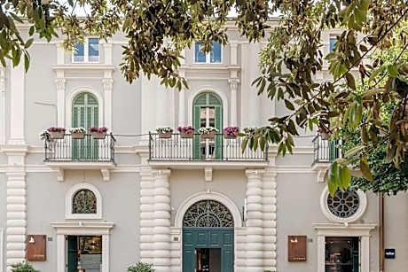 La Residenza del Monaco bianco