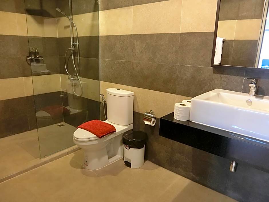 crystal suites pattaya