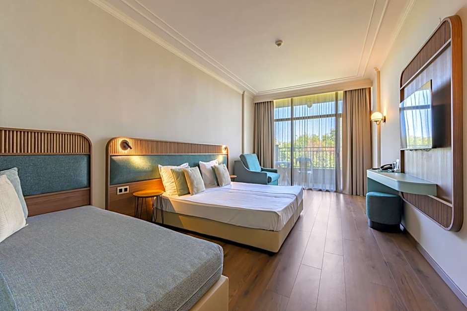 Kristal Hotel - All inclusive - Fully renovated rooms 2025