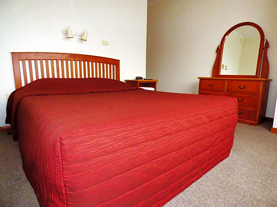 The Esplanade Motel & Conference Centre
