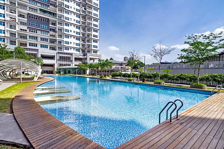 Puchong Skypod Residence, 1-5 pax with Balcony Unit, Walking Distance to IOI Mall, 10min Drive to Sunway