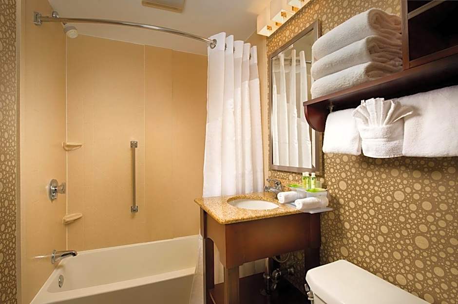 Holiday Inn Express Boston North-Woburn By IHG