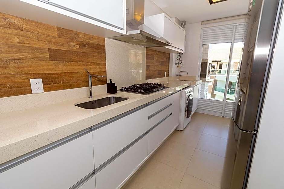 Boulevard 308B - Excelente cobertura em condomínio de luxo no centro de Bombinhas - Piscina - Jacuzzi - Academia - Portaria 24h - (Consultar serviços de roupa de cama e banho)