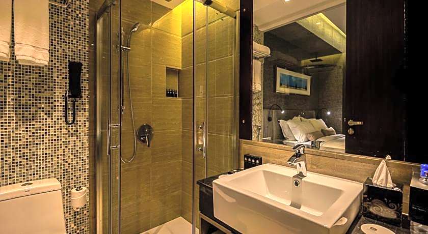 Best Western Plus Maple Leaf