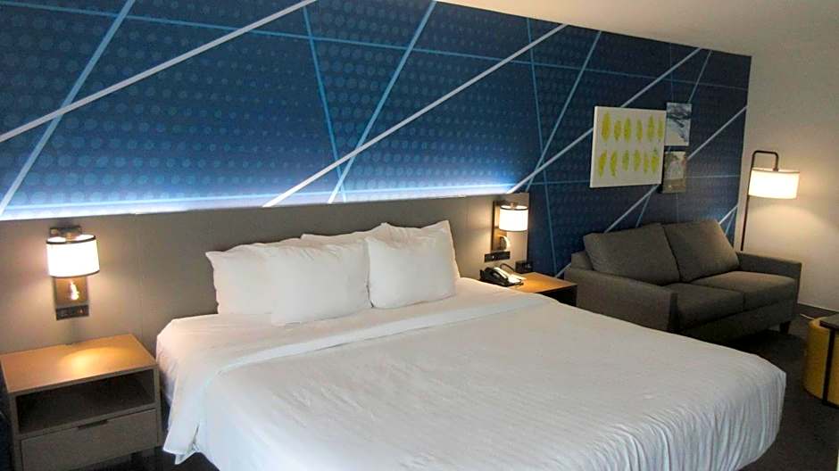 Comfort Inn & Suites Grand Forks near Alerus Center