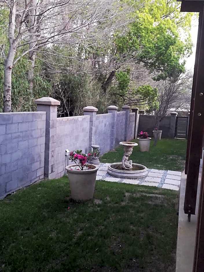 Tranquil House B&B @ 121 Berry St