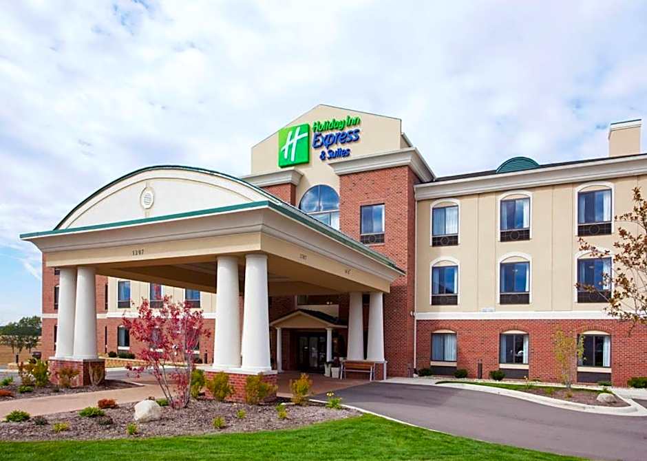 Holiday Inn Express and Suites Detroit North-Troy By IHG