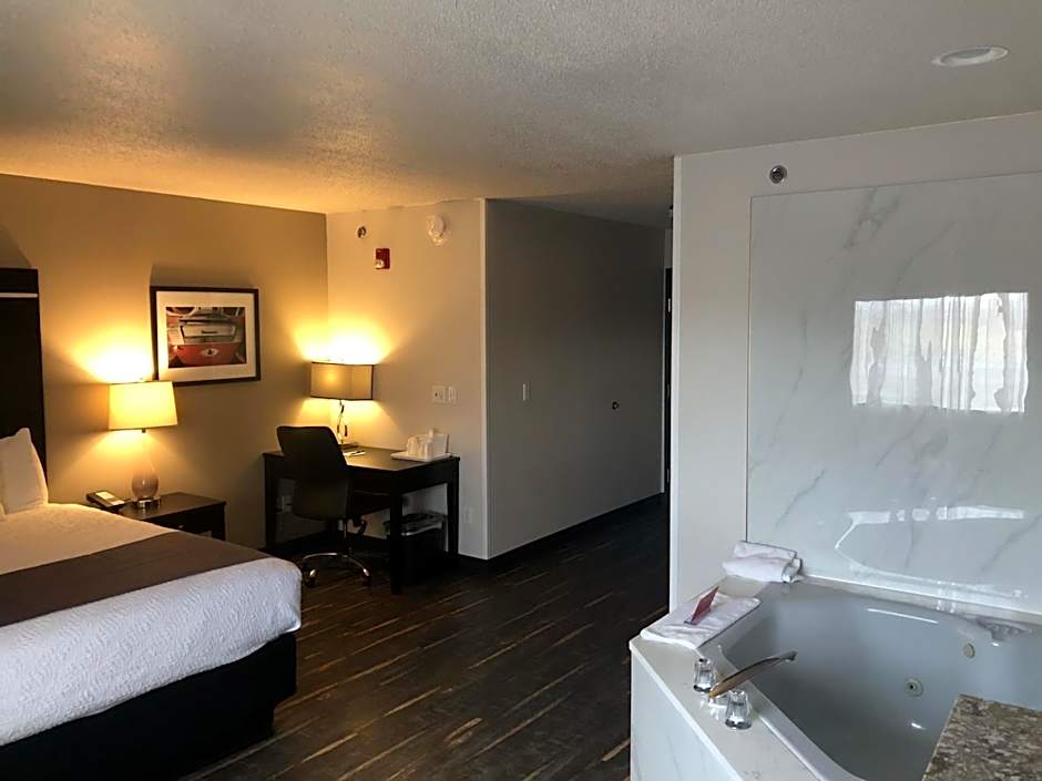 Ten Pin Inn & Suites