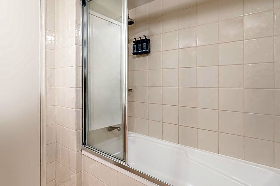 Mantra Coolangatta Beach