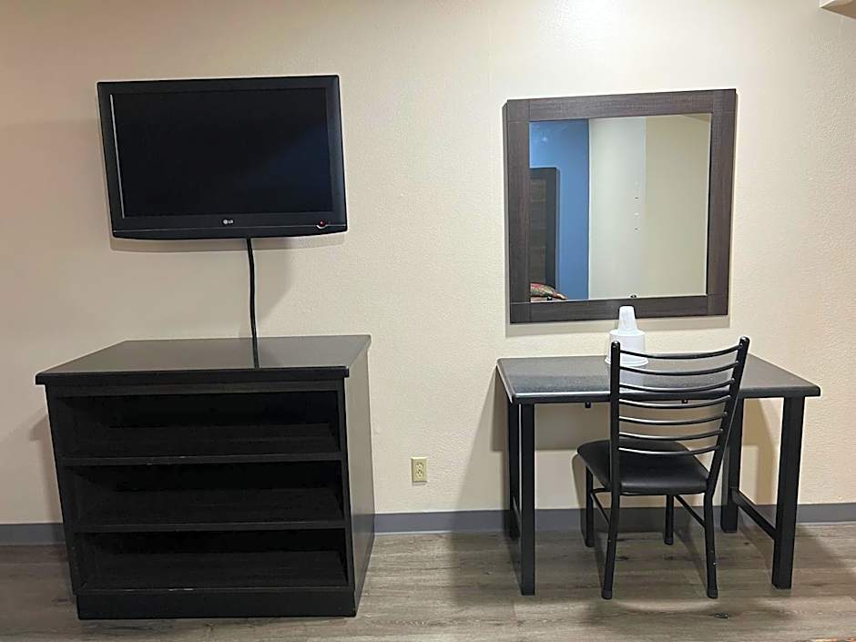 Economy Inn Fresno