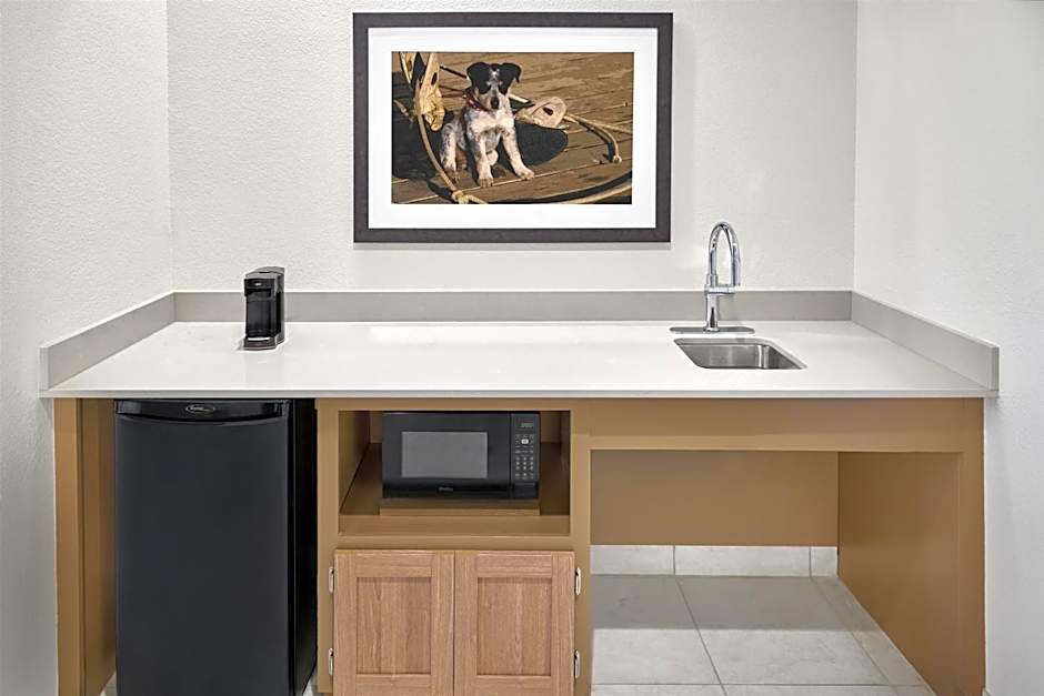 Hampton Inn By Hilton Vernon