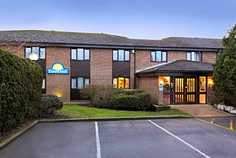 Days Inn by Wyndham Sedgemoor M5