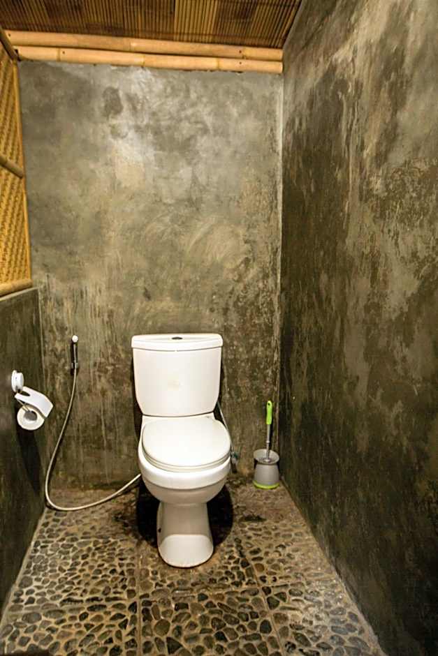 Salty Shakas Bamboo Stay Canggu