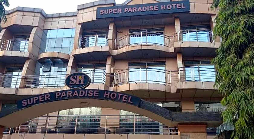Super Paradise Hotel
