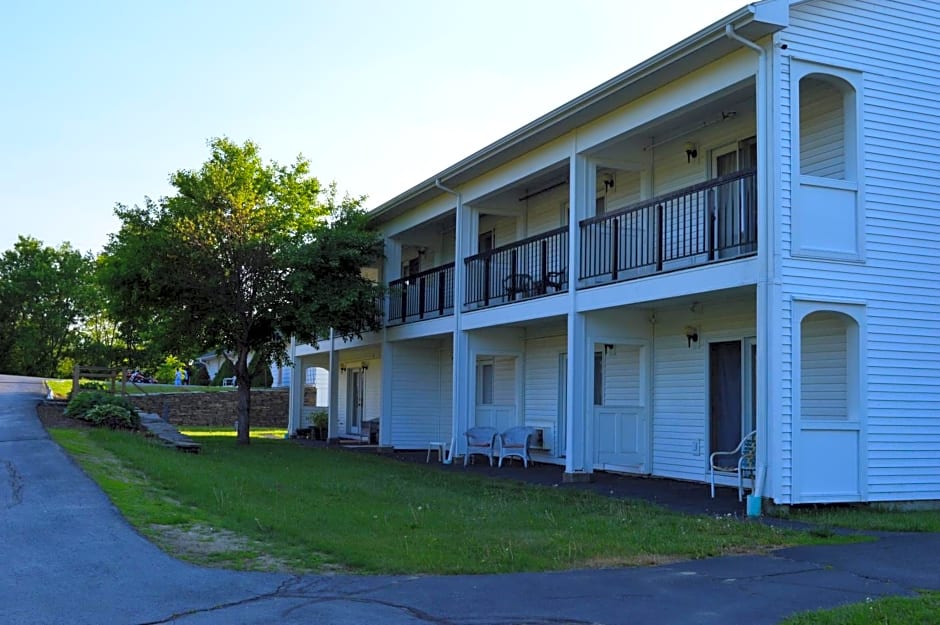 Hollow Inn and Motel